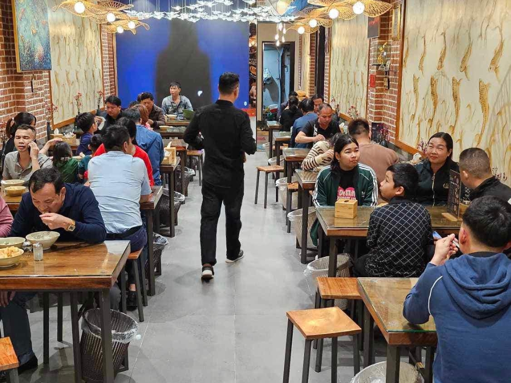 Địa chỉ nhà hàng ở đâu?